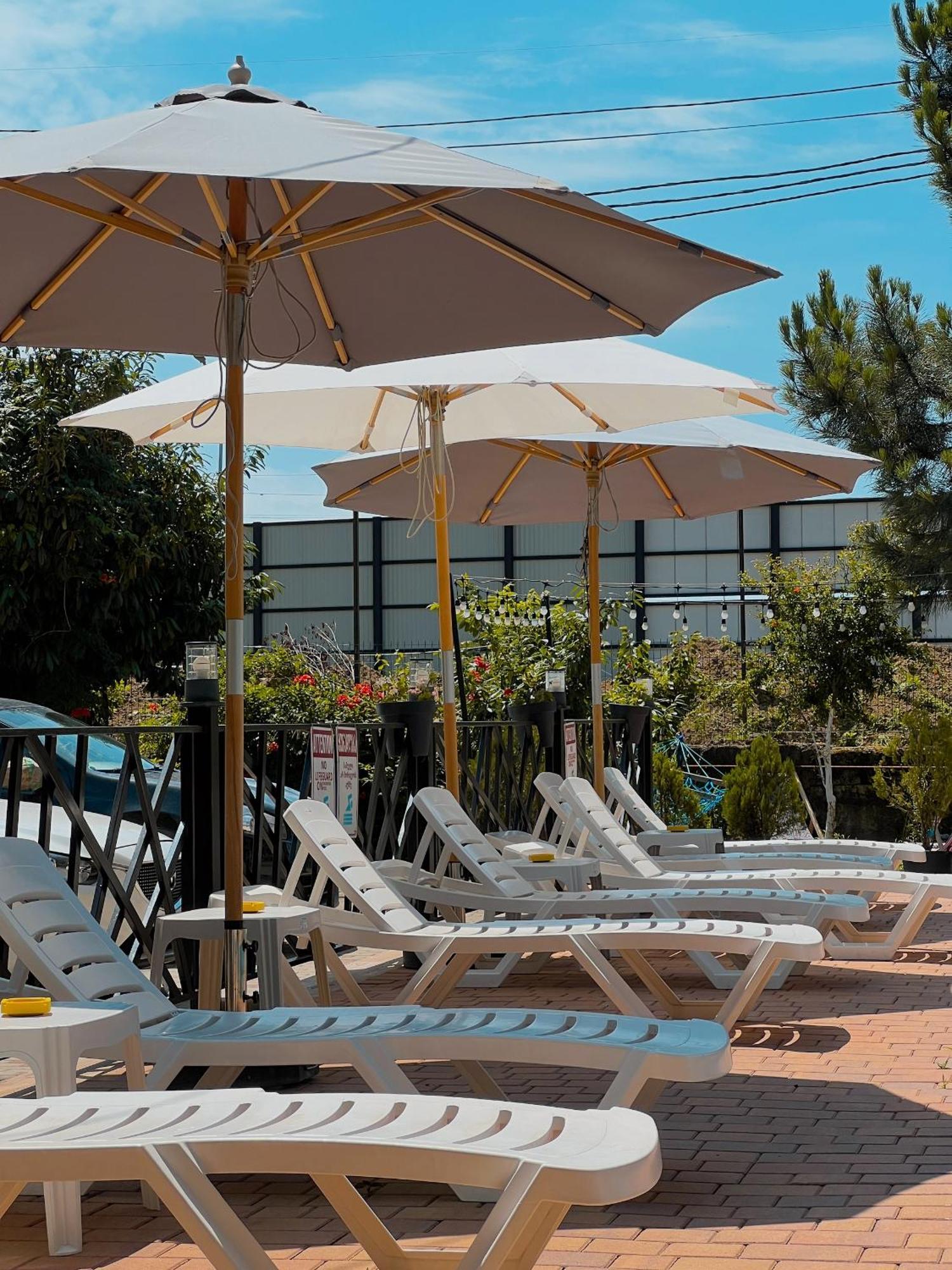 Casa Del Mar Hotel Kvariati Exterior photo